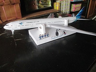 玉華香舖 波音777客機(附機司空姐) 純手工立體製作 客機 飛機 紙藝 紙紮往生用品