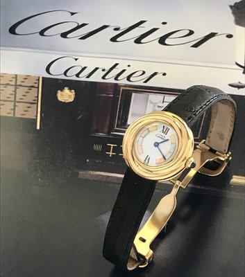 Cartier 附原廠盒  Trinity 三環 女錶