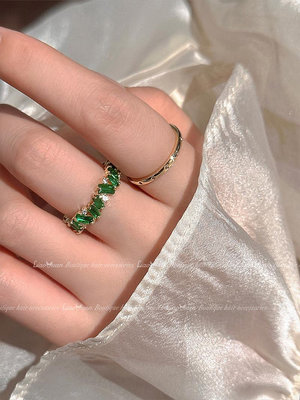 精致貴氣感~祖母綠戒指女輕奢高級感尾戒小眾設計食指環疊戴飾品~告白氣球
