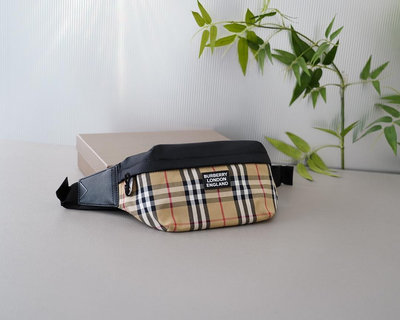 【二手包包】巴寶莉 官網同步 腰包 永恒不過時的標志性產品 純頂級布料 今年Burberry最愛的款式 NO1673
