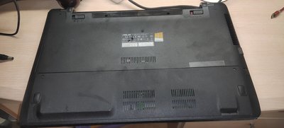 螢幕破裂ASUS X550C 15.6吋 i5筆記型電腦 i5-3337U，8G WIN7 640G，獨顯2G 二手正常