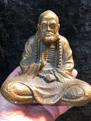 『華山堂』 精緻 銅雕 達摩 禪宗始祖 打坐 達摩靜思 乾隆年製 落款 鎏金|銅雕|佛像文物