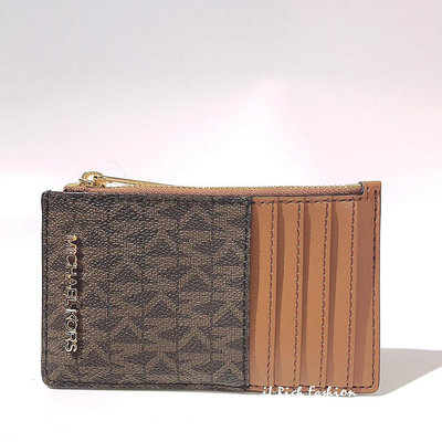 就愛精品店❤️ Michael Kors 咖啡色PVC材質滿版LOGO多卡層/零錢包 #35F2GTVD2B