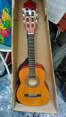 30寸兒童古典吉他代售,含運