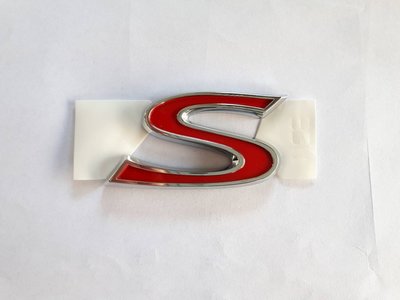《豐田阿昌》TOYOTA 正廠 ALTIS 美規 2001年- 後箱蓋立體標誌 "S"