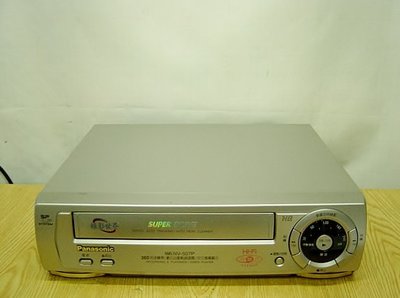 【小劉二手家電】內部少用九成新的 PANASONIC VHS錄放影機,NV-507P型,故障機也可修理 !