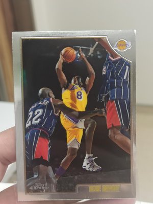 1998-99 Topps Chrome #68 Kobe Bryant 金屬卡 卡況良好 少見的老卡 (第8張 卡況好 無褪色  ）