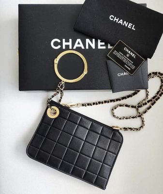 Chanel Vintage 方格紋羊皮手銬手拿包