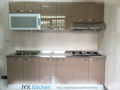 高雄 流理台 廚房 廚具 240 公分送水槽 不銹鋼檯面 美耐板 拿鐵棕一字型  晶漾軒 JYX Kitchen
