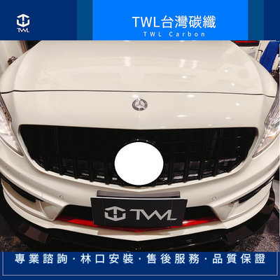 TWL台灣碳纖 全新BENZ 賓士W176 A180 A200 A250 A45 直立式AMG GT-R樣式亮黑水箱罩