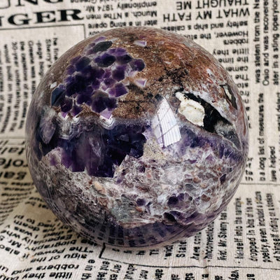 C235天然紫水晶球擺夢幻紫色水晶居家飾品，原石打磨，隨手一 水晶 擺件 原石【天下奇物】204