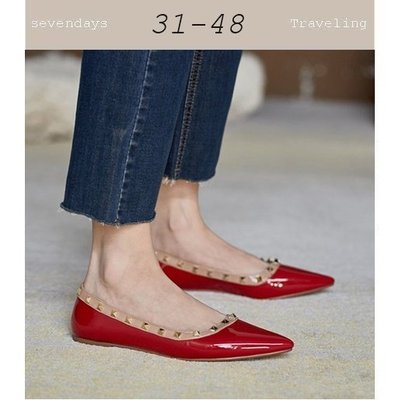 大尺碼女鞋小尺碼女鞋尖頭鉚釘漆皮娃娃鞋平底鞋包鞋紅色(31-48)#七日旅行