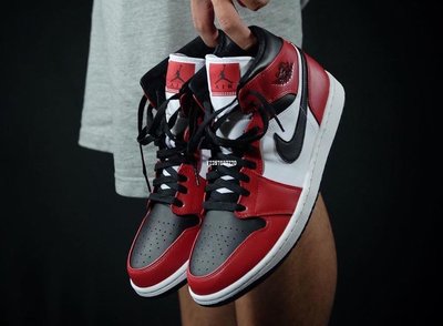 Air Jordan 1 Mid Chicago Black Toe 芝加哥 554724-069 男女 減震籃球鞋