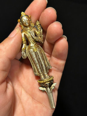 【二手】 尼泊爾純銀老佛像早期觀音高約9cm純銀鎏金尼泊爾純銀161 藏傳 佛像 唐卡【南庭玉】