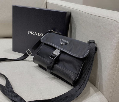 ［4real］Prada Smartphone Case 手機包