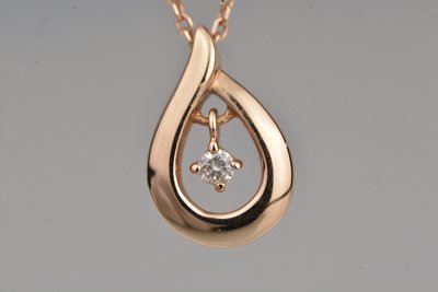 【芬芳時尚】 4°C 日本品牌4度C 10K金 水滴型 單顆鑽石項鍊 151546123114 附盒 特價