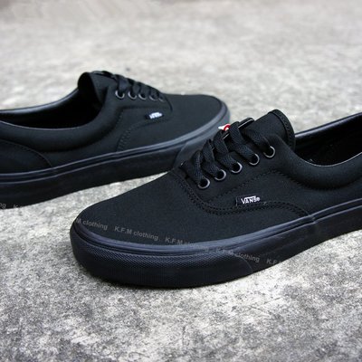 vans era all black