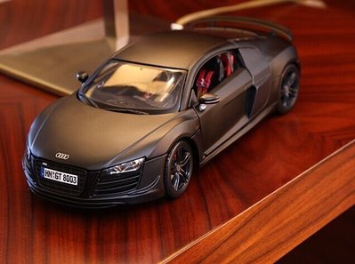 下殺- 汽車金屬模型 Audi 奧迪 1:18 奧迪R8 GT 限量版 合金跑車 原廠車模原廠奧迪 汽車模型 合金仿真模