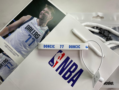 現貨 NBA球星東契奇手環獨行俠隊77號 籃球運動硅膠腕帶情侶款