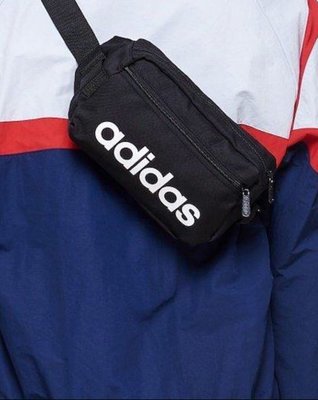 Adidas Linear Core Bag 黑 白Logo 隨身包 腰包 側背包 DT4827