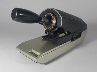 [銀九藝] 早期日本 OPiUM 株式會社 手壓式 支票機