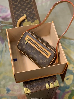 二手Louis Vuitton LV 中古小肩包 M51183 老花帆布