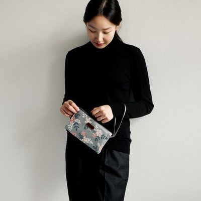 ♀高麗妹♀韓國 Dailylike Folding Pouch 文藝長廊 折疊手拿包.化妝品隨身物掛繩小包(4款選)預購