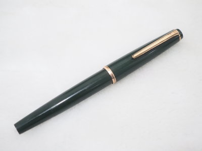 A904 1960s 萬寶龍 德國製 No32綠桿 14c 細字尖鋼筆(7成新握位稍有變色)
