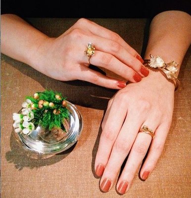 【超值現貨】小闆娘 / KiiTo/ 西班牙 Cristina Zazo 美麗樹葉寶石手環