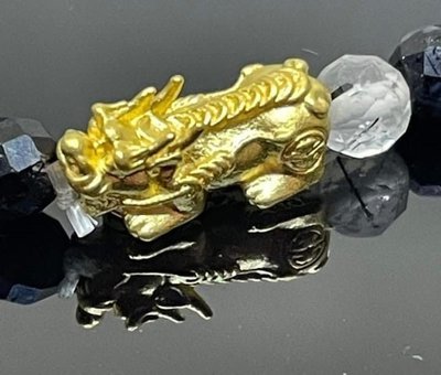 國際精品當舖 純黃金9999 型式：3D立體貔貅  手珠串 5厘4重。