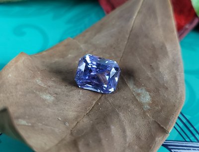 揚邵一品(附國際證)1.56克拉紫色藍寶石 無燒天然~淨度好 顏色漂亮 優質價格 值得搶購 紫色剛玉(8784)