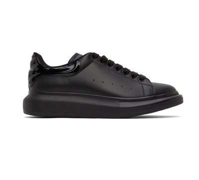[全新真品代購-S/S22 SALE!] Alexander McQueen 黑色皮革 立體後尾 休閒鞋 / 增高鞋