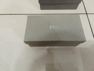 【二手衣櫃】專櫃正品 Dior 迪奧 空禮盒 16.5*9*6cm 空盒 灰色 禮品盒 眼鏡盒 名牌紙盒 硬紙盒
