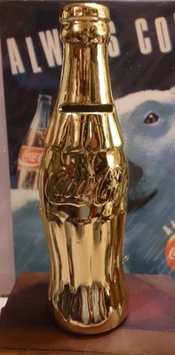 Coca-Cola 紀念版 金色 可口可樂瓶存錢筒 : 可口可樂 收藏 珍藏 可樂瓶 存錢筒