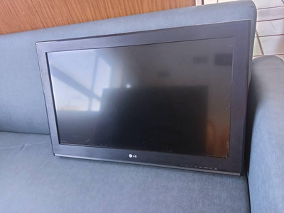 桃園國際二手貨中心----LG 32CS460 液晶電視 32吋電視 壁掛電視