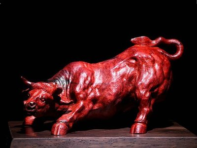 【熱賣精選】小葉紫檀雕刻 華爾街神牛 木雕擺件紅木動物工藝品