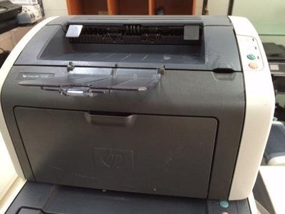 HP 惠普 LaserJet 1010 黑白 雷射 印表機   整新機 已經整理過 進紙順暢 空機1500