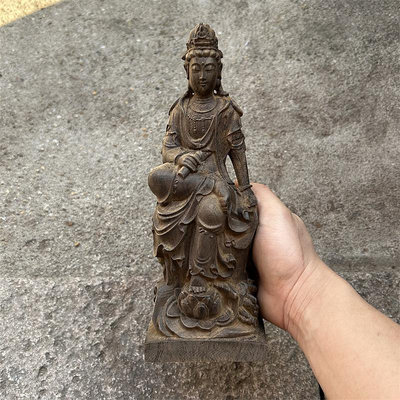 越南沉香木雕坐式踏蓮自在觀音佛像擺件南海觀音菩薩神像手持經書