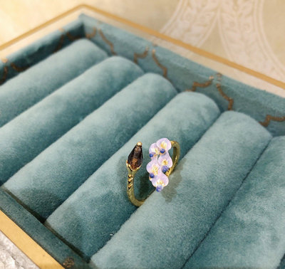 UU代購#法國琺瑯釉首飾品Les Nereides 紫藤花鑲鑽寶石 可調節開口戒指 飾品