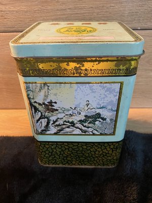 『華山堂』早期 老件台灣老鐵皮 鐵盒   ~茶葉罐
