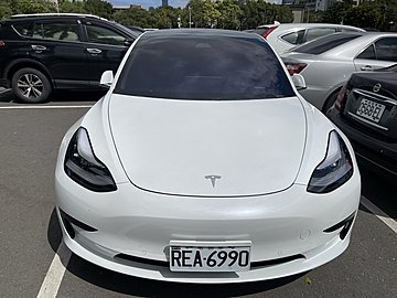 2020.03 Tesla Model 3 SR 36,200; 滿電348km