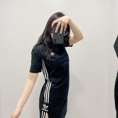 現貨熱銷-Adidas 愛迪達 洋裝 連身裙 黑 白 短袖 三線 開叉 FU1732 GC6617 長版