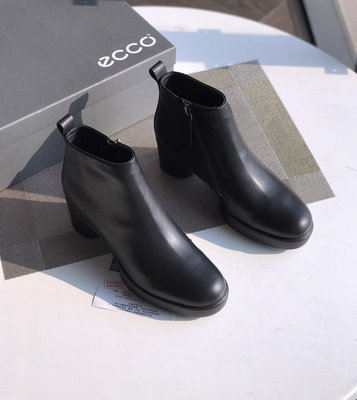 ECCO粗跟時裝靴 休閑女靴 鞋面拉鏈設計 207663 圓形鞋頭  適合多種腳型 舒適腳感 後跟設有鞋提 輕松出行 【小潮人】