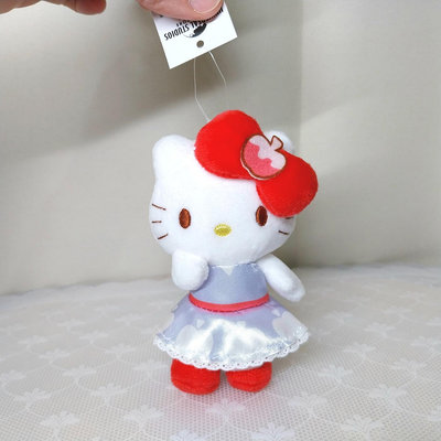 2024年新加坡環球影城Hello Kitty吊飾娃娃 吊鏈娃娃高11cm 高標勿入