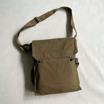 捷克公發 Czech Sidepack Bag 厚帆布 三內夾層 防毒面具包 軍用 側背包 古著 Vintag