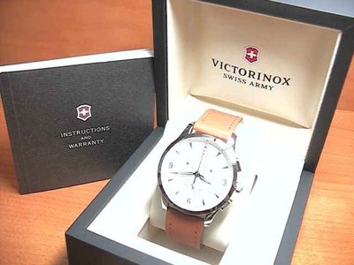 【優力文具】VICTORINOX 瑞士維氏 Alliance 聯盟系列美式風格計時腕錶-銀/42mm(241480)