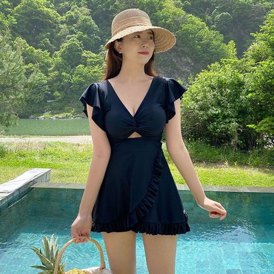 泳衣產地貨源新款裙式連體女 韓版純色保守顯瘦度假溫泉泳裝