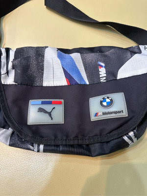 BMW Motorsport PUMA聯名側背包 長30公分高20公分深6公分