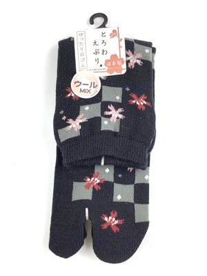 平井涼子＊日本製 櫻花 羊毛 寬口設計 足袋 女 兩指襪 T974