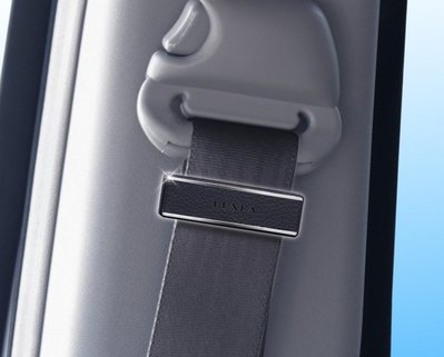 【MINA 米娜日本汽車精品】SEIKO 細長型 安全帶固定夾 皮革紋 (2入) EE-94